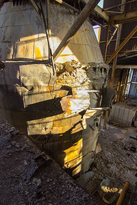 塞尔维亚废弃工厂图片