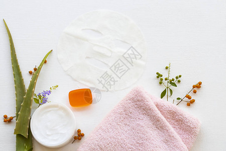 天然草本舒缓霜与胶原片面膜香气面膜提取物芦荟保健皮肤面部和面部肥皂图片