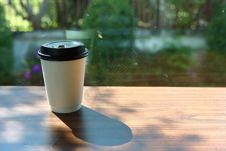 拿走热咖啡饮料的杯子图片