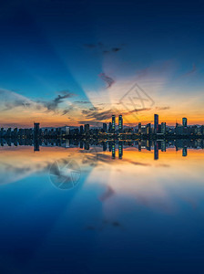 江西省南昌市中心夜景图片