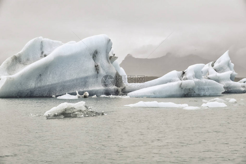 Jokulsarlon冰川山图片