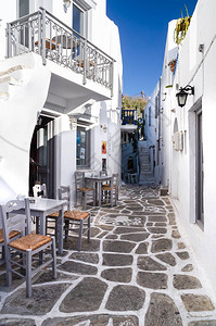 希腊帕罗斯或帕里奇亚的一条特色小街图片