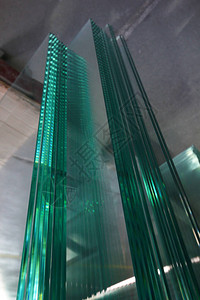 玻璃厂新制造的玻璃图片