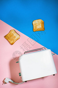 面包烤早餐垂直图片