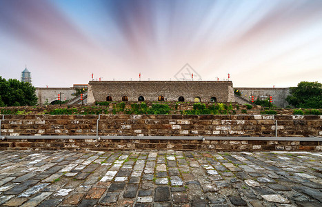 古城风光城墙和宝塔南京图片