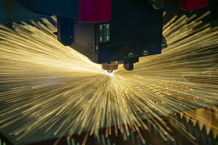 激光切割机的高科技钣金制造工艺光纤激光切割图片