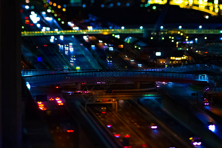城市倾斜轮的夜间小型高速公路Koutou区Ariake东京日本12图片