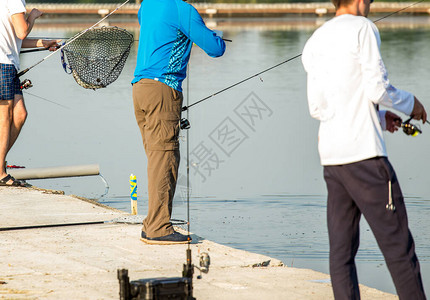 钓鱼比赛娱乐休图片