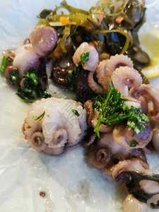 油炸海鲜和鱼类菜肴图片