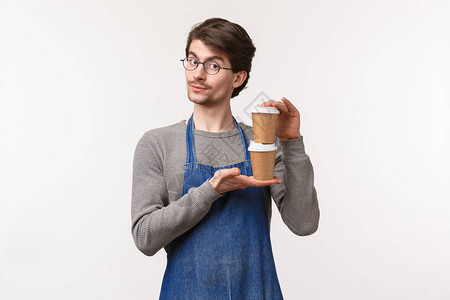 魅力超凡的英俊白人男咖啡店老板的肖像图片