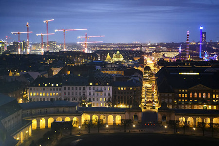 丹麦哥本哈根基督徒堡宫塔的哥本哈根全景之夜观望10月1图片