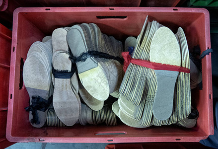中小型企业鞋厂生产线半成品鞋楦图片