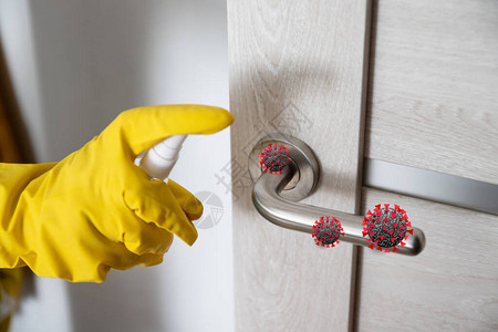 covid19保护用抗菌湿巾手消毒和清洁门把手图片