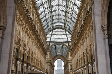 VittorioEmanueleII画廊的天花板图片