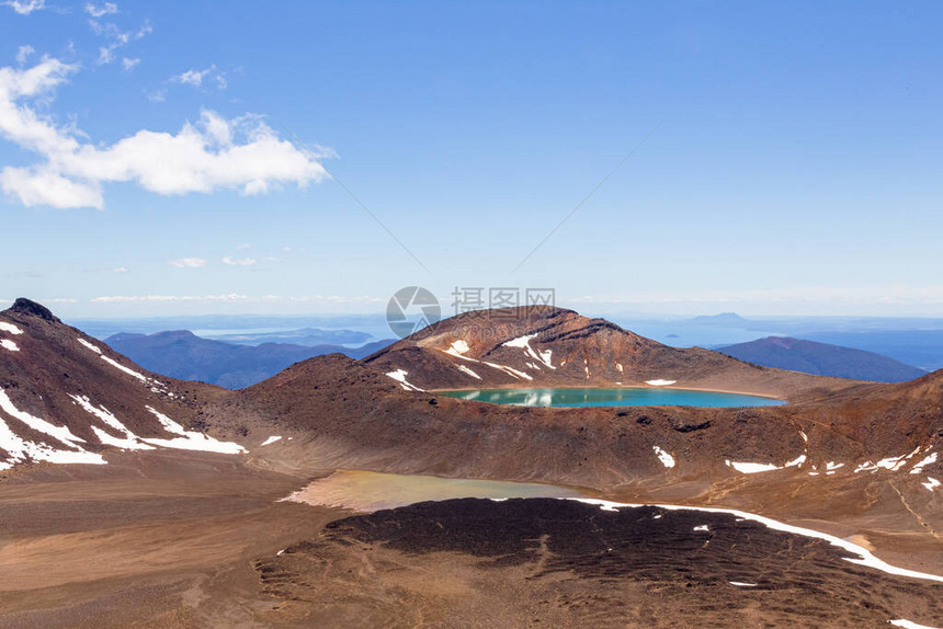 汤加里罗公园蓝湖三火山谷图片