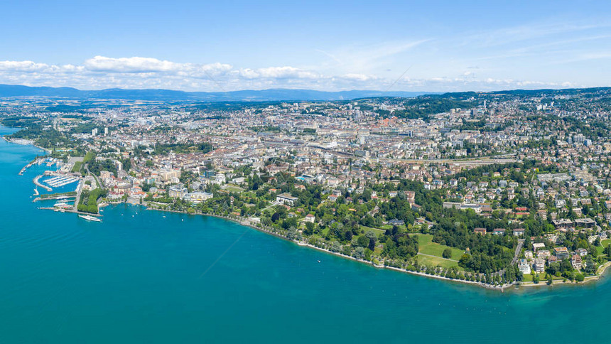 瑞士洛桑市中心全景空中观城图片