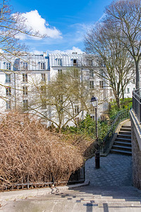 巴黎蒙马特典型建筑和图片