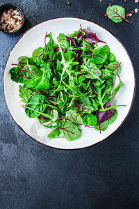 健康沙拉叶子混合沙拉混合微绿色多汁点心keto或图片