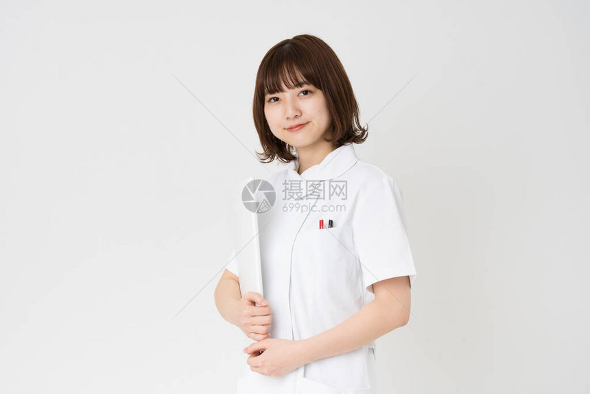 一名亚洲日语女护士在室图片