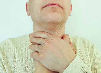 人喉咙痛症状疾病图片