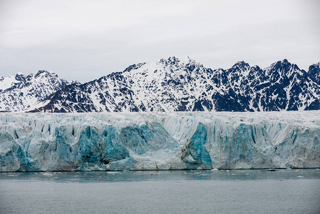 斯瓦尔巴的冰川北极图片