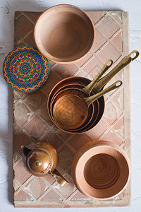 铜器械旧铜炊具咖啡的椰子图片