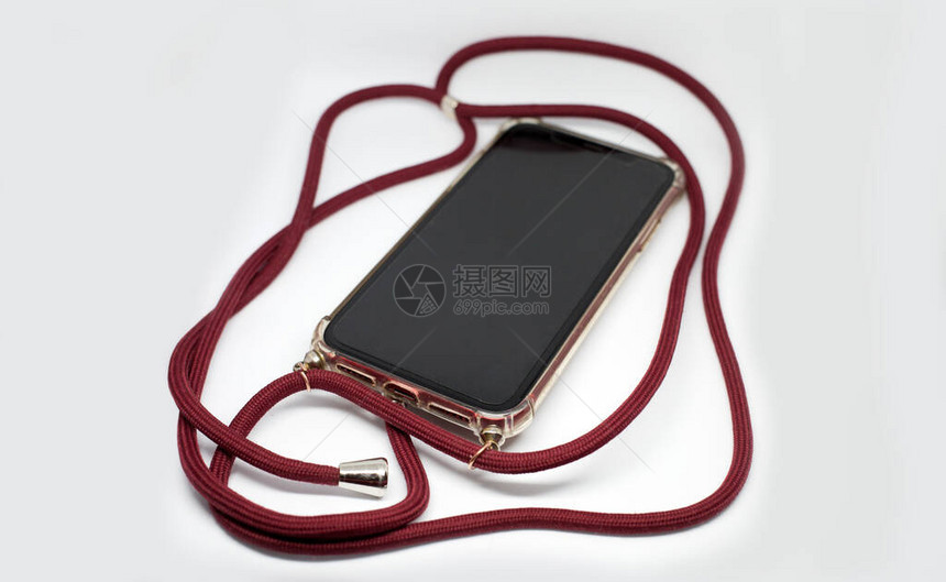 带红色长纺织带的透明外壳斜挎智能手机图片