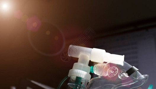 吸入器雾化器吸入蒸汽病咳嗽概念哮喘支气图片
