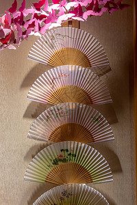 传统纸和竹折式手风扇流行手工图片