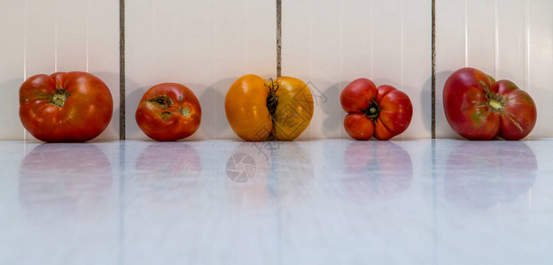 天然西红柿是健康食品图片