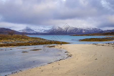 挪威TromsogFinnmark县的Somma图片