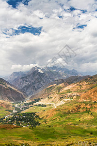 范山的丘陵地貌帕米尔图片