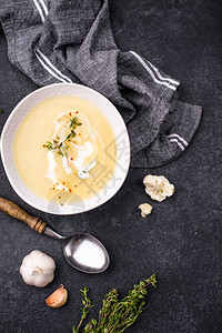 健康的素食花椰菜奶油汤食品图片