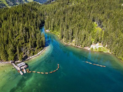 Braies湖空中视图图片