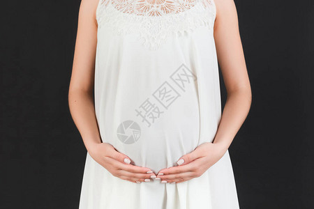 孕妇穿着白色衣服图片