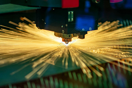光纤激光切割机切割机切割金属板激光切割机的高科技图片