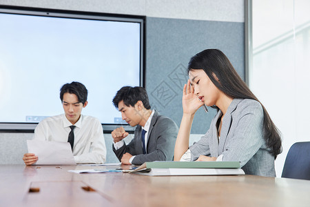 商务职场女性焦虑烦恼图片