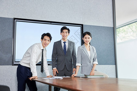 会议室里的年轻商务团队形象白领高清图片素材