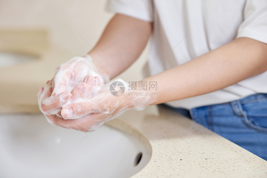 卫生间洗手清洁特写图片