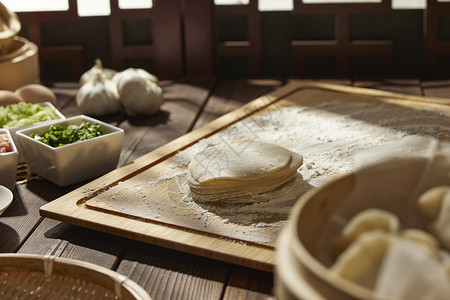 桌上的饺子皮原料美食高清图片素材