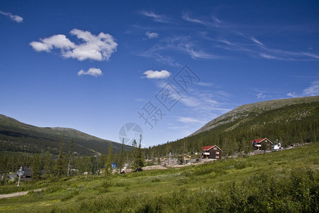 青山蓝天风景图片