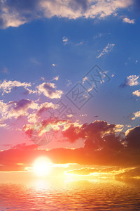 夕阳天空云海图片