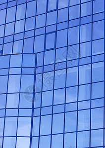 摩天大楼的现代玻璃公寓楼图片