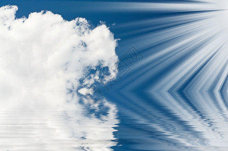 漂亮的蓝天海面上有云背景图片