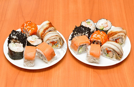 海鲜传统寿司和盘子卷图片