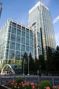 伦敦金融区著名的摩天大厦的加图片
