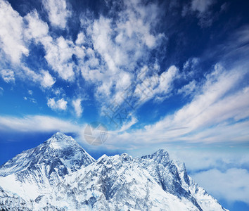 珠峰背景图片