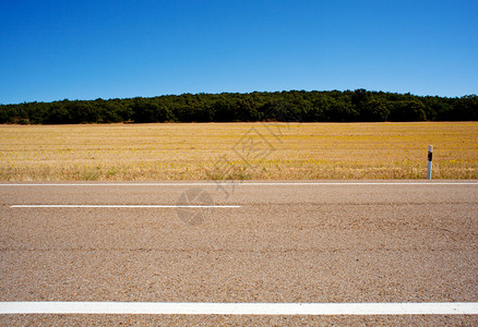 西班牙农村地区公路图片