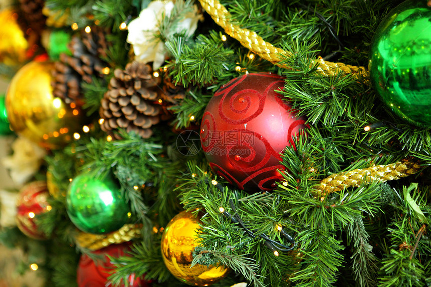 圣诞树装饰品图片