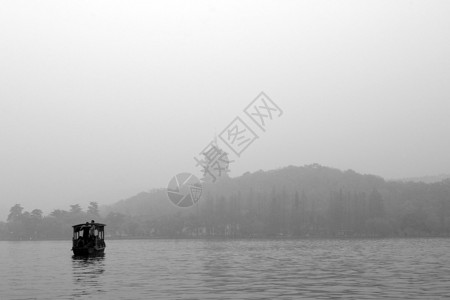 杭州著名的西湖传统木制图片